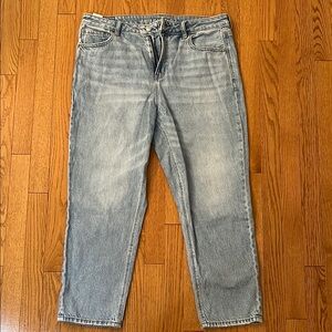 American Eagle Mom Jeans